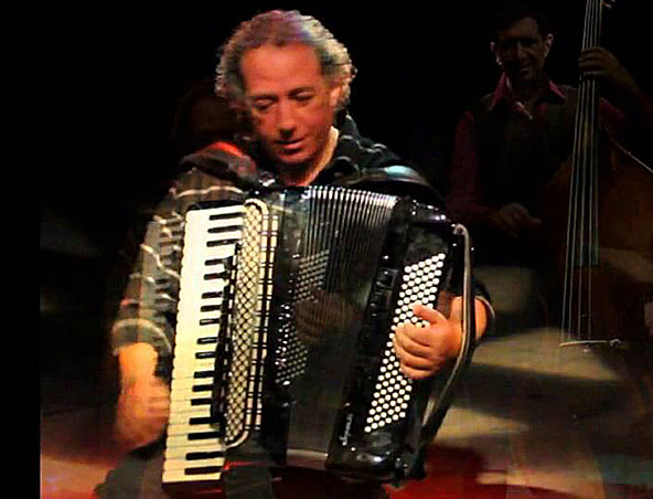 Melbourne Accordion Player