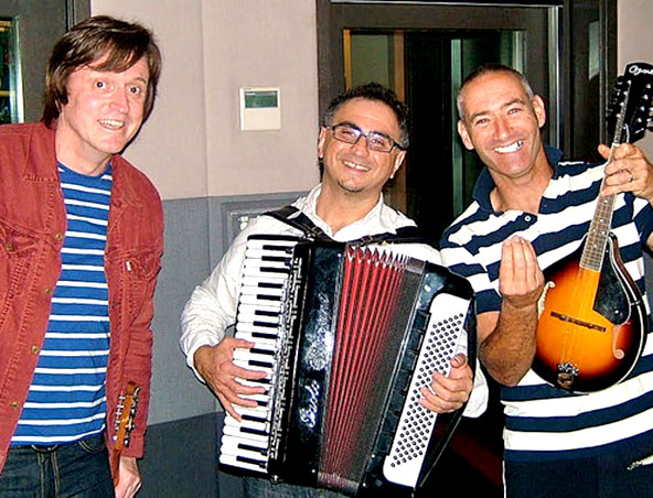 Melbourne Piano Accordion Player